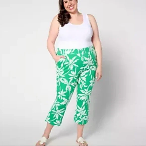 Belle By Kim Gravel Green & White Tropical Flare Capri Pants, XLP - Picture 2 of 11